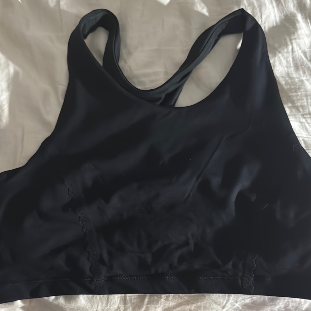 Black Women's Sports Bra